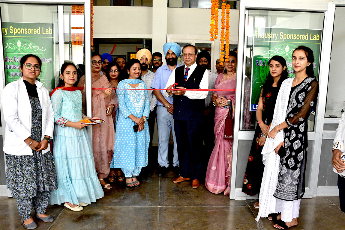 Industry sponsored sophisticated instrument lab inaugurated at G.H. G Khalsa College of
Pharmacy Gurusar Sadhar by Leeford Healthcare Ltd