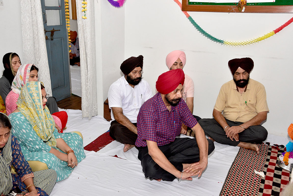 G. H. G. Khalsa college of Pharmacy organised Path Shri Sukhmani Sahib ji